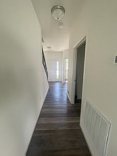 249 Thompson Ave in Queenstown, MD - Building Photo - Building Photo