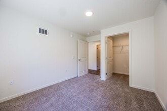 The Fields in Tigard, OR - Foto de edificio - Building Photo