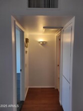 10060 W Royal Oak Rd in Sun City, AZ - Building Photo - Building Photo