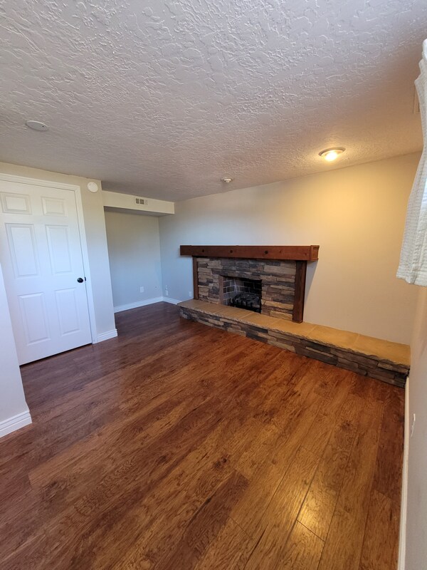 4250 Edgehill Dr in Ogden, UT - Foto de edificio - Building Photo