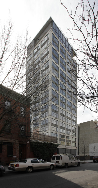 424 Bedford in Brooklyn, NY - Building Photo