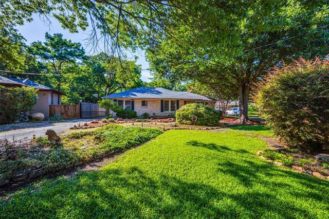 2129 Elmwood Blvd in Dallas, TX - Building Photo - Building Photo