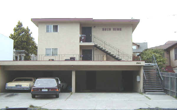 2019 High St in Oakland, CA - Foto de edificio - Building Photo