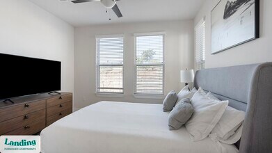 15950 Chase Hill Blvd, Unit 1301 in San Antonio, TX - Foto de edificio - Building Photo