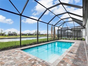 1945 Don Benito Wy in Naples, FL - Building Photo - Building Photo