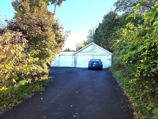 39 Starview Ave in Waterbury, CT - Building Photo - Building Photo