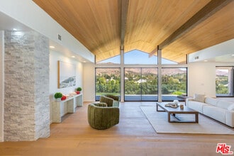 5109 Lakeview Canyon Rd in Westlake Village, CA - Building Photo - Building Photo