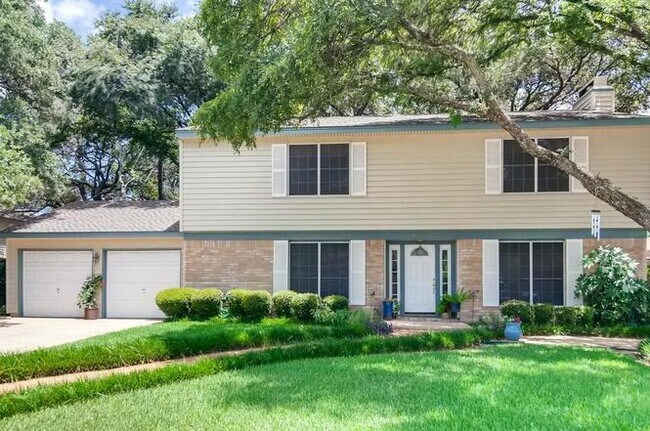 property at 4102 Columbine Dr