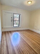 1485 Beacon St, Unit 6 in Brookline, MA - Foto de edificio - Building Photo