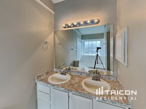 1427 Aaron Pl in Duncanville, TX - Building Photo - Building Photo