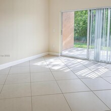 6960 SW 39th St, Unit #E106 in Davie, FL - Building Photo - Building Photo