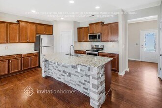 12507 Surreykirt Lane in Huntersville, NC - Foto de edificio - Building Photo