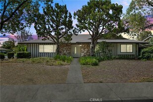 702 Scripps Dr in Claremont, CA - Building Photo