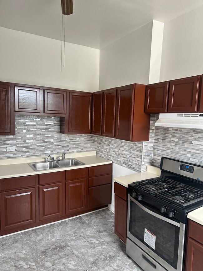 6506 S Yale Ave, Unit 3