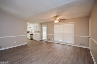 4801 Cedar Brook Dr SE in Conyers, GA - Building Photo - Building Photo