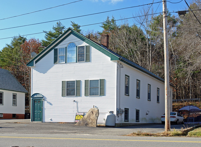 20 Elmwood Ave in Westbrook, ME - Foto de edificio - Building Photo