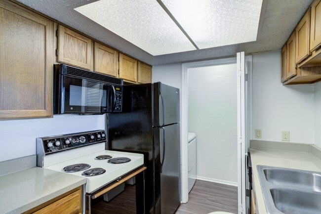 Peppertree Apartment Homes in Lafayette, LA - Building Photo - Building Photo