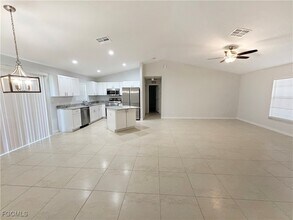 210 Manatee St in Ft. Myers, FL - Building Photo - Building Photo