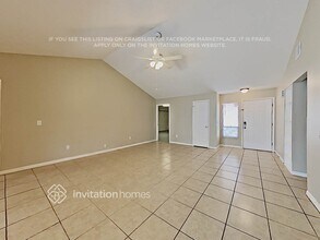 15706 Scrimshaw Dr in Tampa, FL - Building Photo - Building Photo