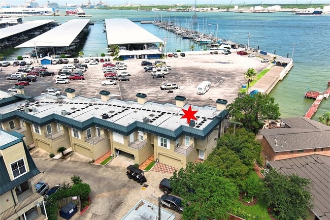 921 Marine Dr in Galveston, TX - Building Photo - Building Photo