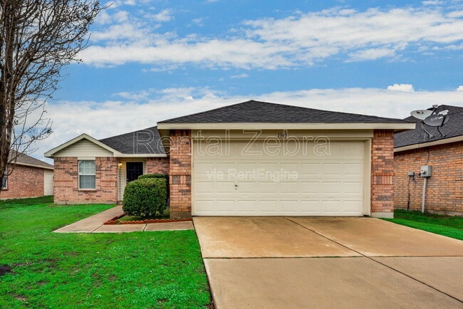 1345 Castle Ridge Rd in Fort Worth, TX - Building Photo - Building Photo