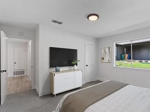 2406 Burleson Ct in Austin, TX - Foto de edificio - Building Photo