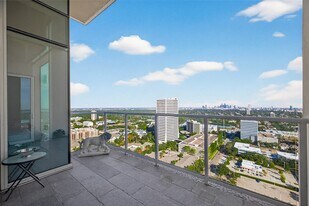 4521 San Felipe St in Houston, TX - Building Photo