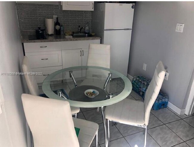13710 SW 18th Terrace in Miami, FL - Building Photo - Building Photo
