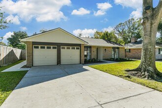 1110 Buoy Rd in Houston, TX - Building Photo - Building Photo