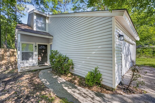 property at 1106 E Red Cedar Cir