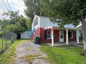 14 Oakland Ave in Evansville, IN - Building Photo - Building Photo