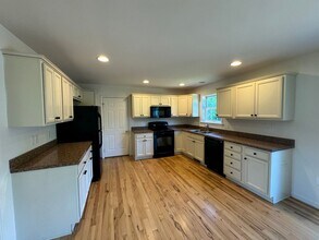 1006 Union House Rd in Lititz, PA - Building Photo - Building Photo