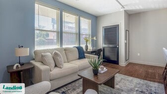 1544 Madison Ave in Memphis, TN - Building Photo