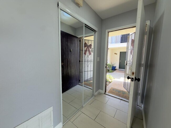 450 W Vermont Ave in Escondido, CA - Building Photo - Building Photo