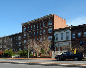 815 Maryland Ave NE in Washington, DC - Building Photo - Building Photo