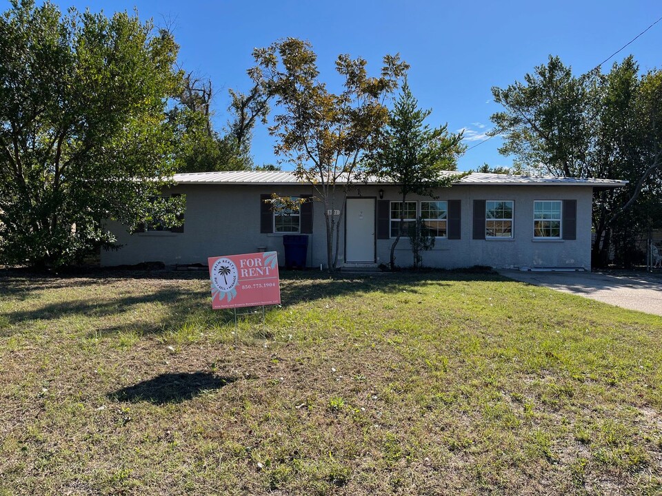 3121 W 21st Ct in Panama City, FL - Building Photo