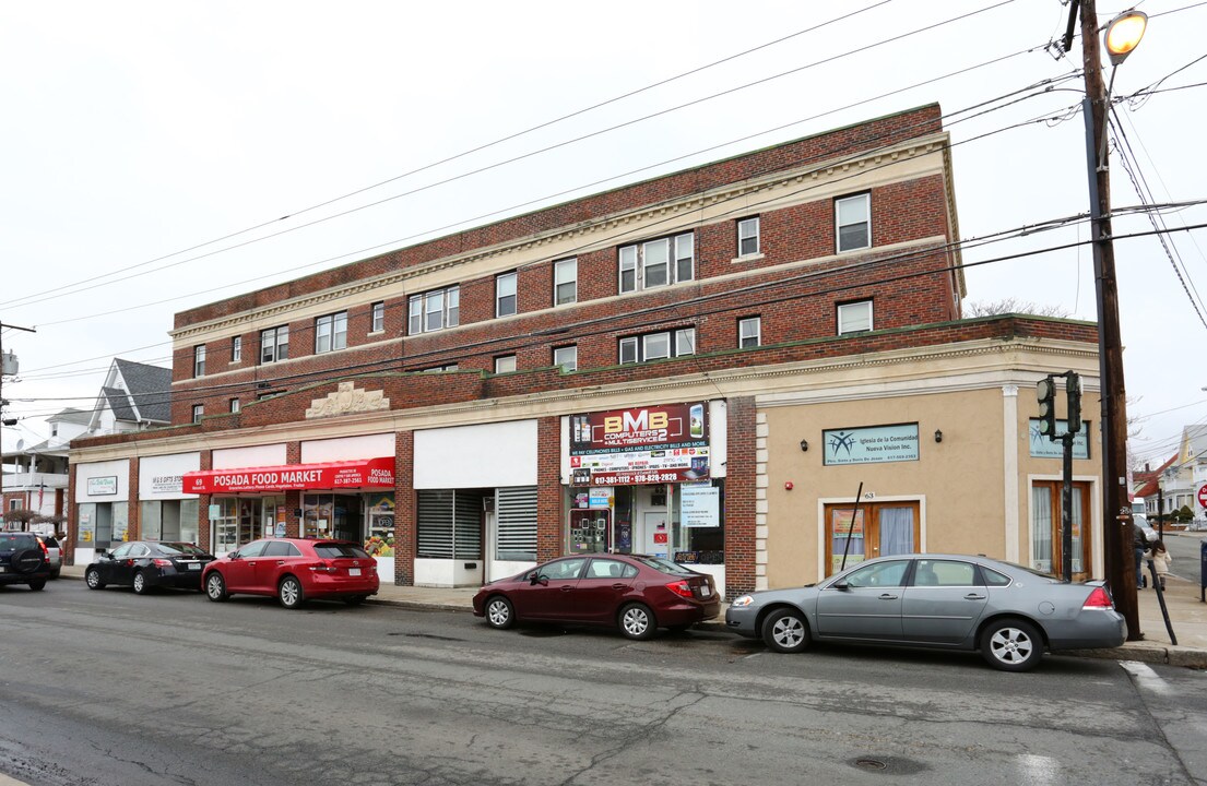 63-75 Hancock St in Everett, MA - Foto de edificio