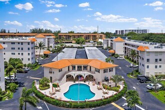 29 Yacht Club Dr, Unit 407 in North Palm Beach, FL - Building Photo - Building Photo