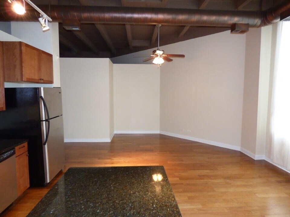 4131 W Belmont Ave in Chicago, IL - Building Photo