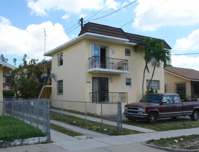 1145 NW 5th St in Miami, FL - Building Photo - Building Photo