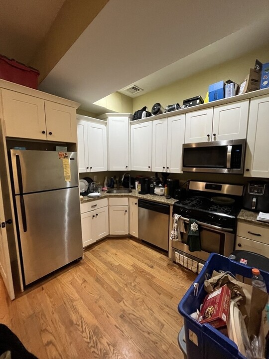 178 I St in Boston, MA - Building Photo