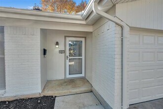 121 Quail Creek Dr in Crowley, TX - Building Photo - Building Photo