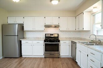 4489 Pleasantview Ct NE in Rockford, MI - Building Photo - Building Photo