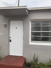 1842 Johnson St-Unit -A in Hollywood, FL - Building Photo - Building Photo
