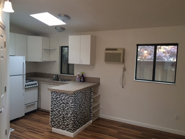 property at 716 E McKinley St