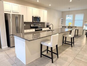 15910 Marina Bay Dr in Winter Garden, FL - Building Photo - Building Photo