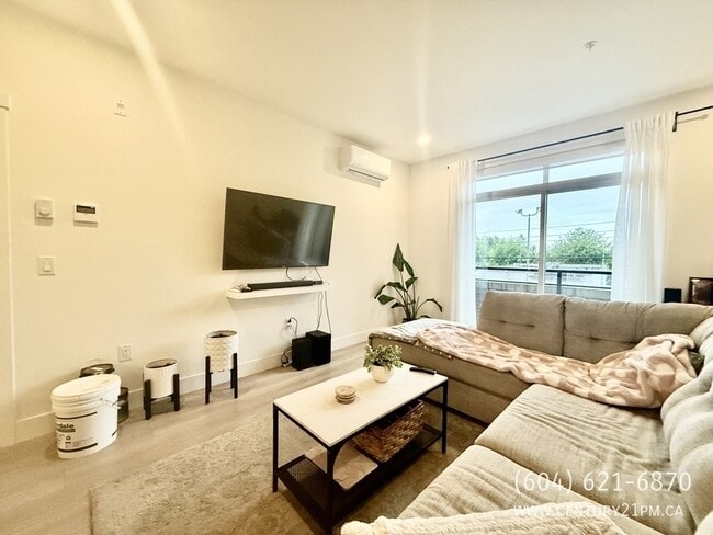 property at 22633 Selkirk Ave