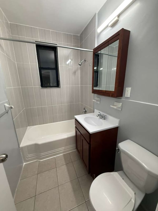 4 Chestnut St in East Orange, NJ - Building Photo - Building Photo