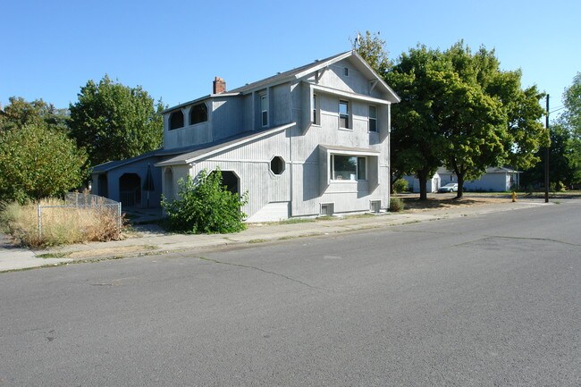 2623 E Boone Ave in Spokane, WA - Building Photo - Building Photo