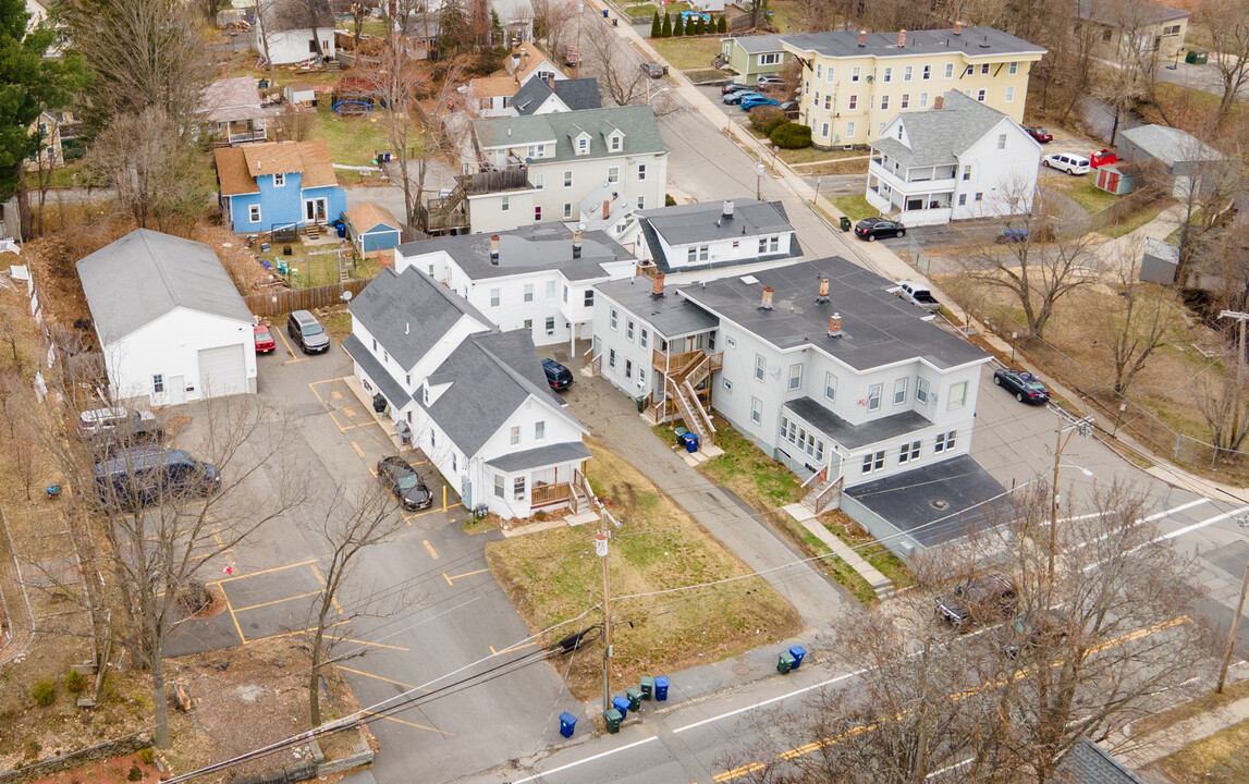 101 Pleasant St in Leominster, MA - Building Photo